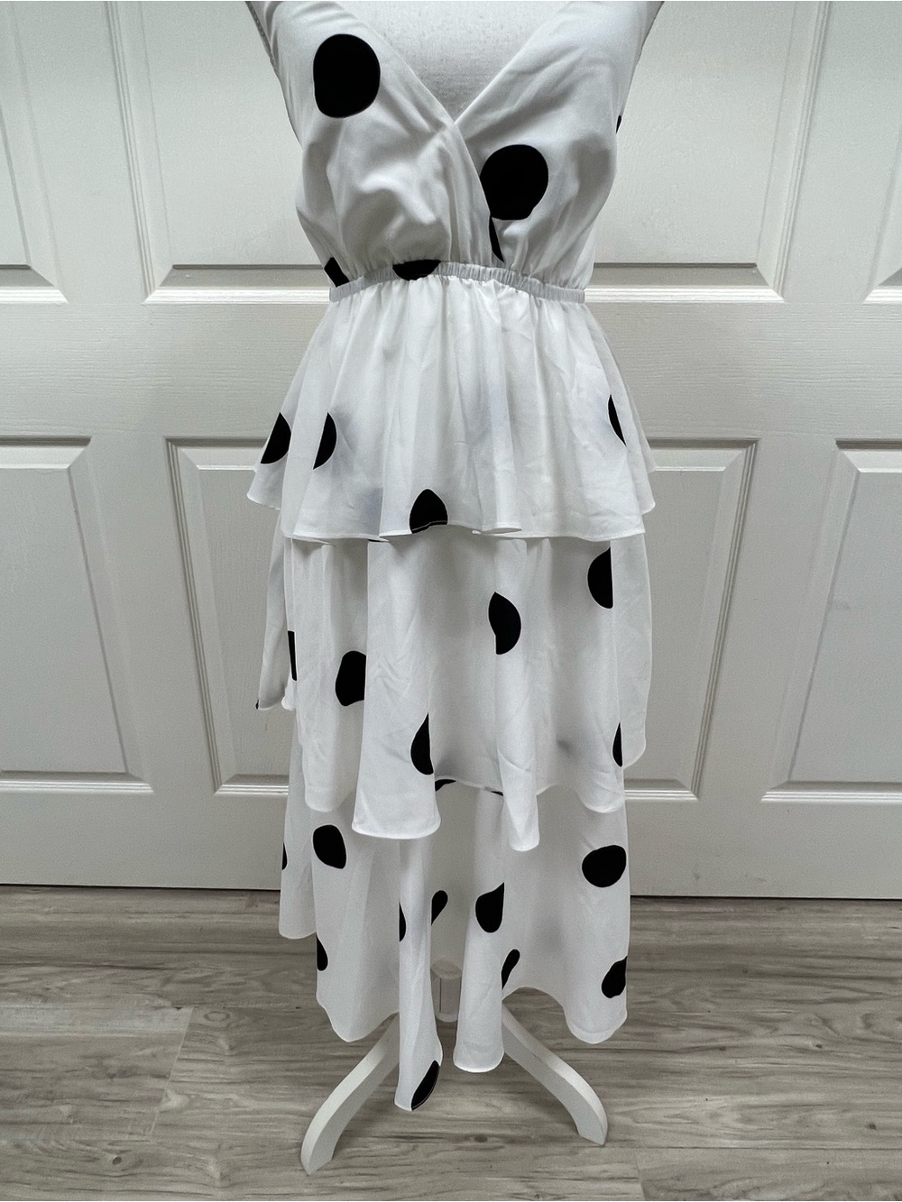 O.P.T. Polka Dot Tiered Midi Dress White Black Size S NWT - Picture 4 of 11